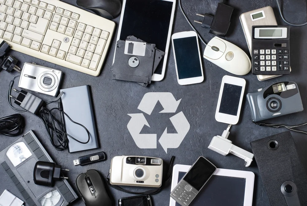 A Guide to E-Waste Recycling, Disposal, and Management