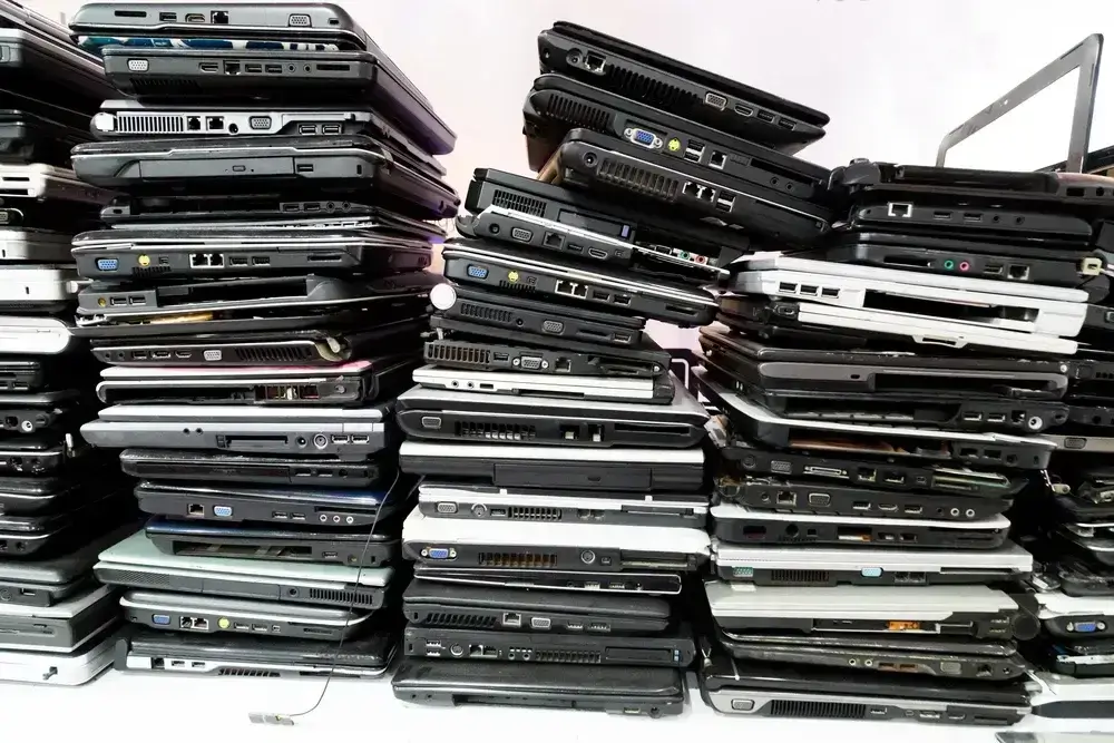 Laptop Recycling Solutions for SMEs in E14 London